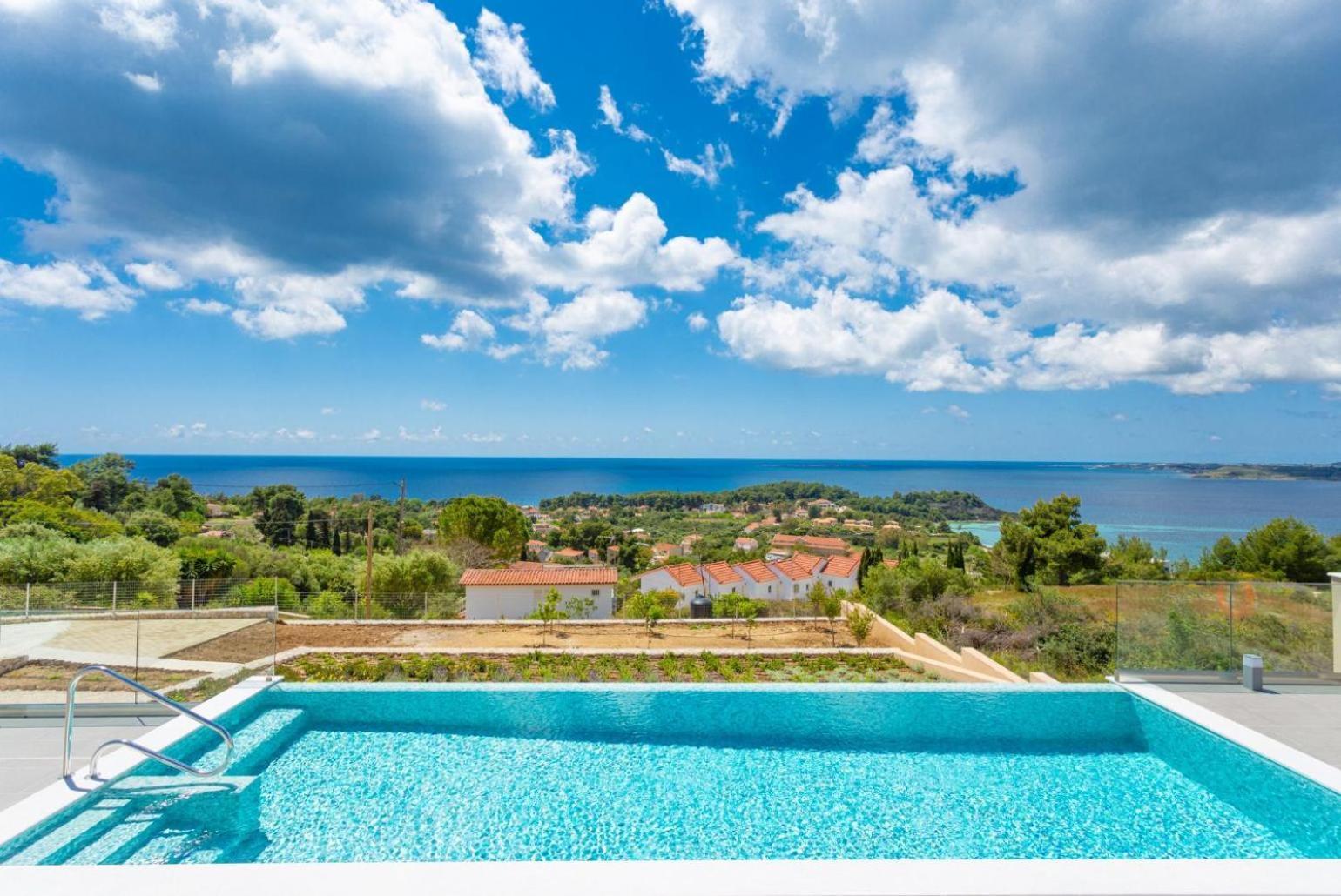 Lassi Fos Argostoli (Kefalonia)